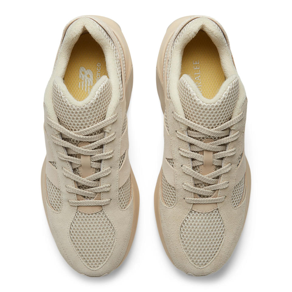 Auralee New Balance Wrpd Runner Cream 