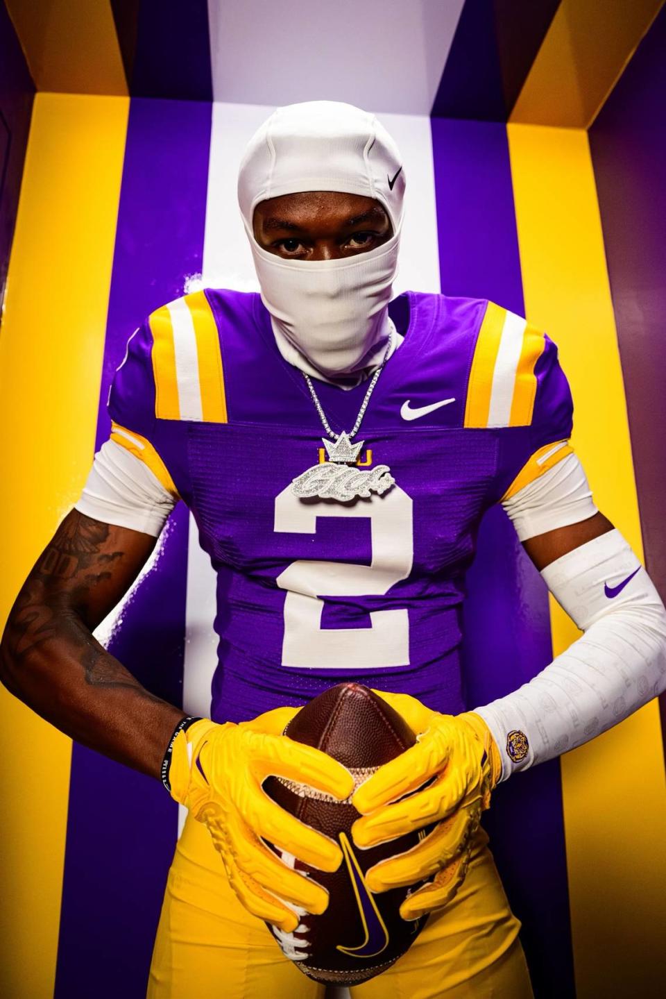 Hours after the Florida High School Athletic Association changed the rules to allow NIL deals, five-star Mandarin receiver Jaime Ffrench Jr. agreed to two, one with jewelry brand GLD and another reportedly with American Eagle. The above picture, taken during Ffrench Jr.’s recruiting visit to Louisiana State University, was a catalyst for the deal.