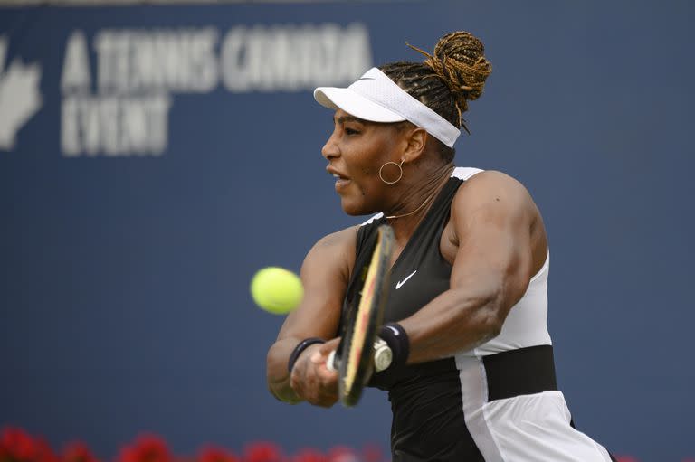 La leyenda estadounidense Serena Williams, en Toronto, jugando uno de los últimos partidos de su carrera