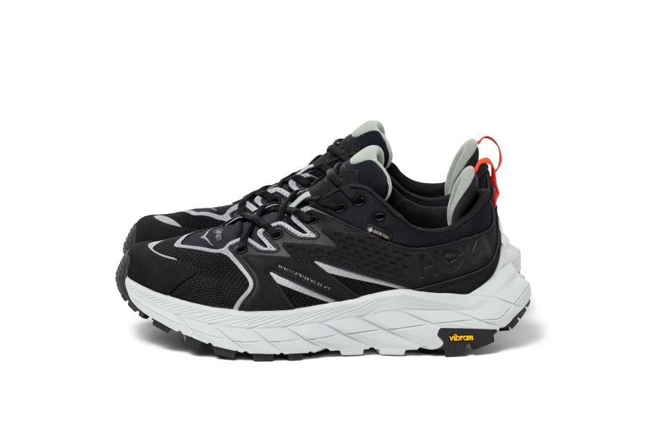 WTAPS Hoka Anacapa Low Gore-Tex Black