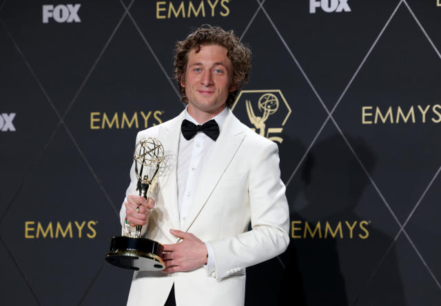 Jeremy Allen White Stars in Jaw-Droppingly Sexy Calvin Klein