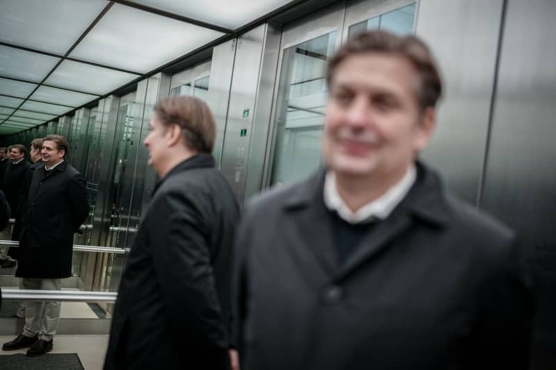 Maximilian Krah, Alternative for Germany (AfD) lead candidate for the European elections, stands in the elevator in the Bundestag after a meeting with the AfD parliamentary group leadership. One of Krah's employees is suspected of spying for China. Kay Nietfeld/dpa