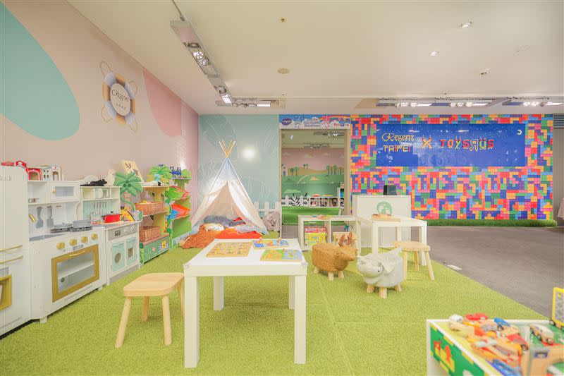 晶華酒店即日起針對親子市場、攜手玩具反斗城推出「冬日瘋玩趣」住房專案。（圖／業者提供）