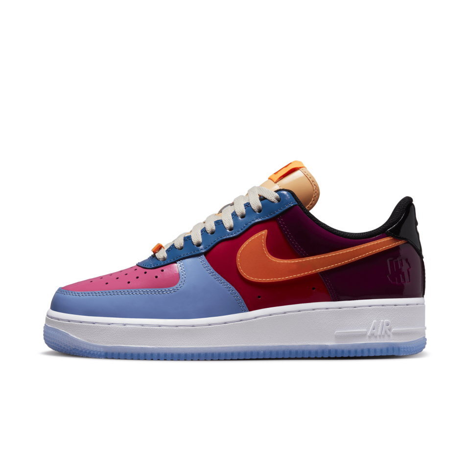 <p><a href="https://go.redirectingat.com?id=74968X1596630&url=https%3A%2F%2Fwww.nike.com%2Ft%2Fair-force-1-low-x-undefeated-mens-shoes-R2PS0J&sref=https%3A%2F%2F" rel="nofollow noopener" target="_blank" data-ylk="slk:Shop Now;elm:context_link;itc:0;sec:content-canvas" class="link ">Shop Now</a></p><p>Air Force 1 Low x UNDEFEATED Shoes</p><p>nike.com</p><p>$137.00</p>