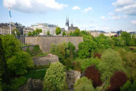 <b>Die Länder mit der geringsten Arbeitszeit: Platz 10: Luxemburg</b><br><br>Viel gemütlicher hingegen als die Mexikaner sehen es die wohlhabenden Luxemburger. Rund 250 Arbeitsstunden jährlich trennen die beiden Nationen. Das kleine Land befindet sich somit auf Platz 10 der Länder mit der geringsten Arbeitszeit. Luxemburg teilt sich den Platz mit…(Bild: thinkstock)