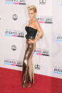 Jenny McCarthy arrives on the 2012 American Music Awards red carpet.
