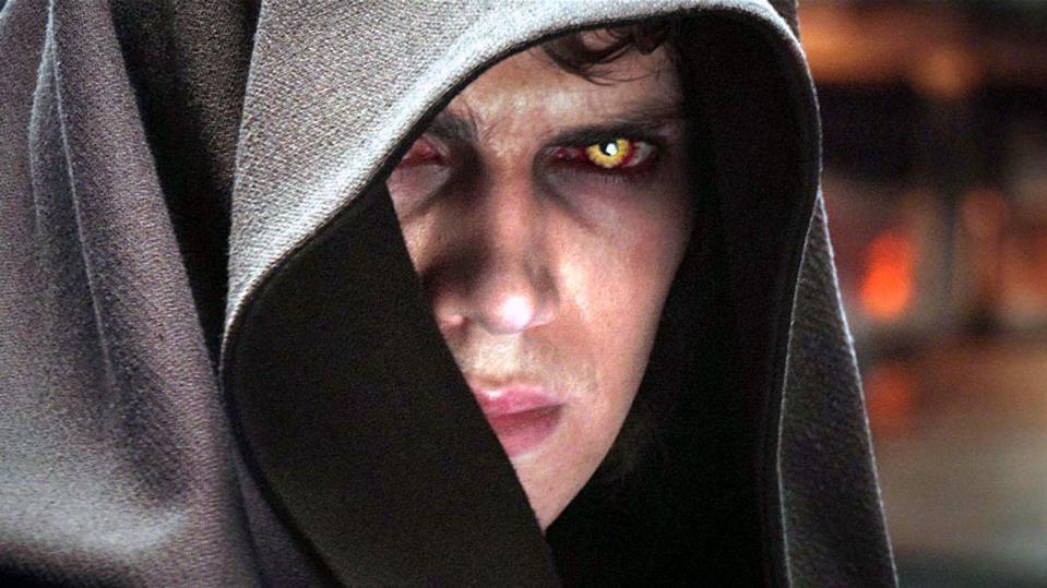 Er ist der prominenteste Schurke in der "Star Wars"-Saga: Darth Vader alias Anakin Sykwalker. Der Schüler von Obi-Wan Kenobi verfällt aus Liebe zur Senatorin Padme Amidala der dunklen Seite der Macht, stellt sich gegen seinen Meister und wird zum Sith. (Bild: Lucasfilm Ltd. & TM. All rights reserved.)