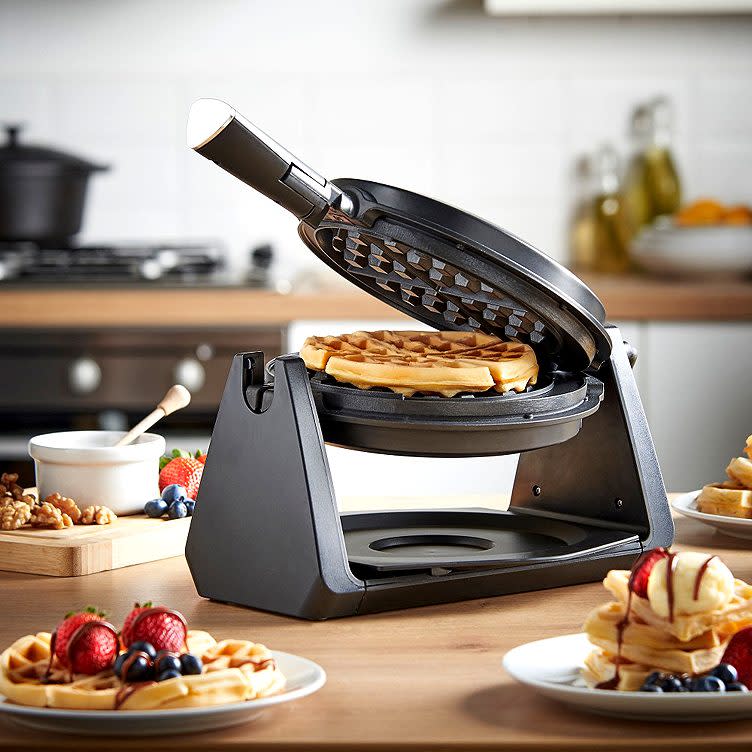 VonShef rotating waffle maker