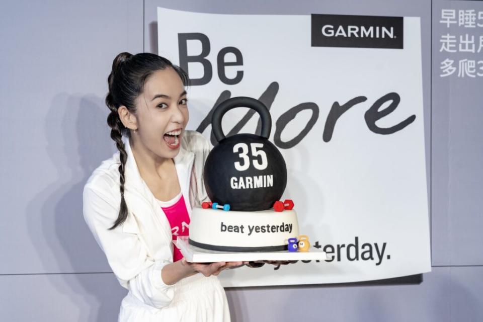 陽光女神陳庭妮與Garmin一起慶祝35歲的生日，透過Be More 探索更多可能。(圖片提供：Garmin)