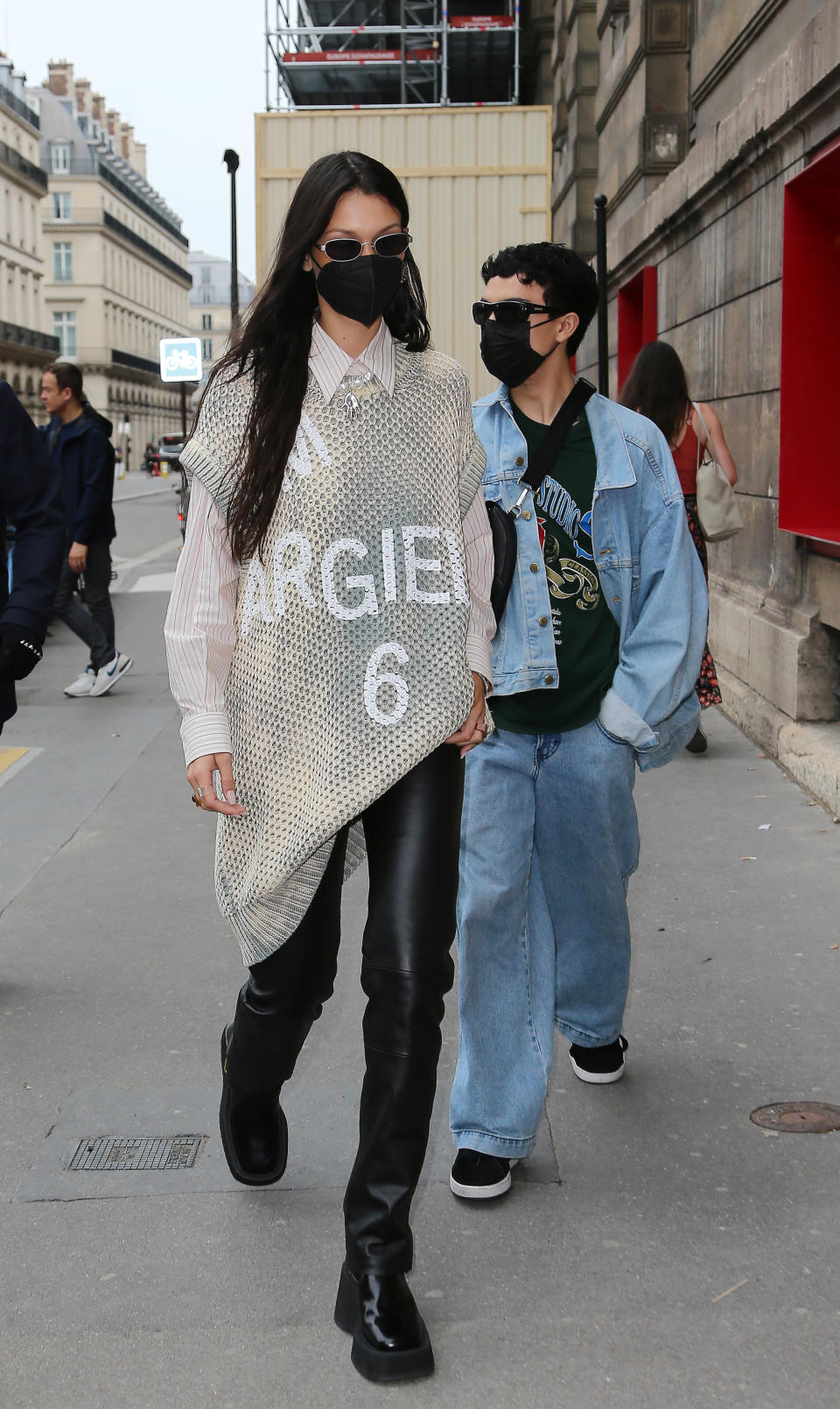 Bella Hadid walks to the Loulou restaurant in Paris. - Credit: KCS Presse / MEGA