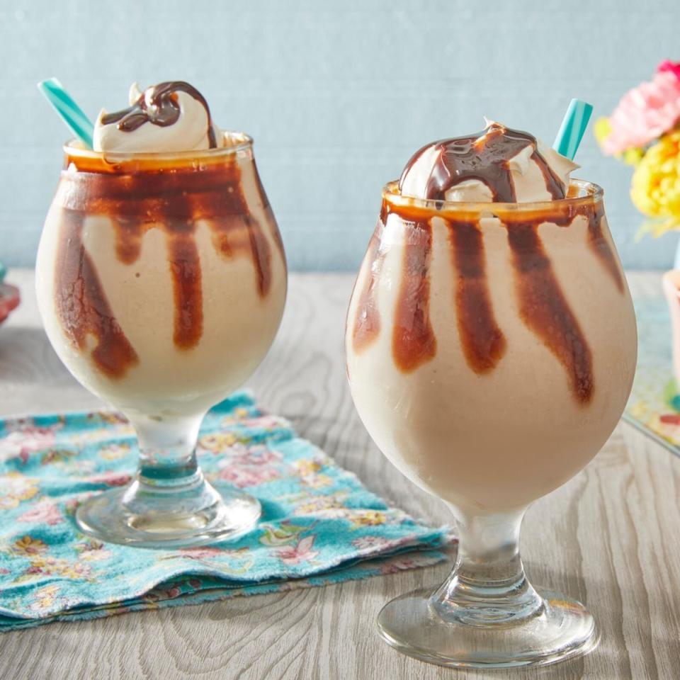 summer cocktails mudslide