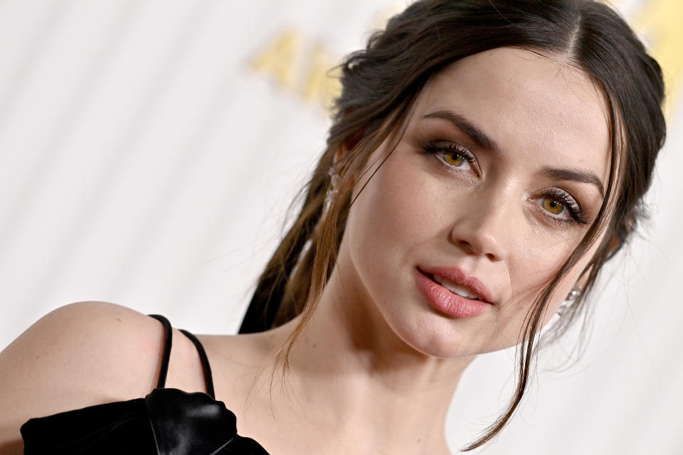 LOS ANGELES, CALIFORNIA - FEBRUARY 26: Ana de Armas attends the 29th Annual Screen Actors Guild Awards at Fairmont Century Plaza on February 26, 2023 in Los Angeles, California. (Photo by Axelle/Bauer-Griffin/FilmMagic)