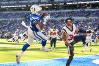 <p>Nyheim Hines #21 of the Indianapolis Colts catches the ball in the 3rd quarter against the Houston Texans at Lucas Oil Stadium on September 30, 2018 in Indianapolis, Indiana. (Photo by Andy Lyons/Getty Images) </p>