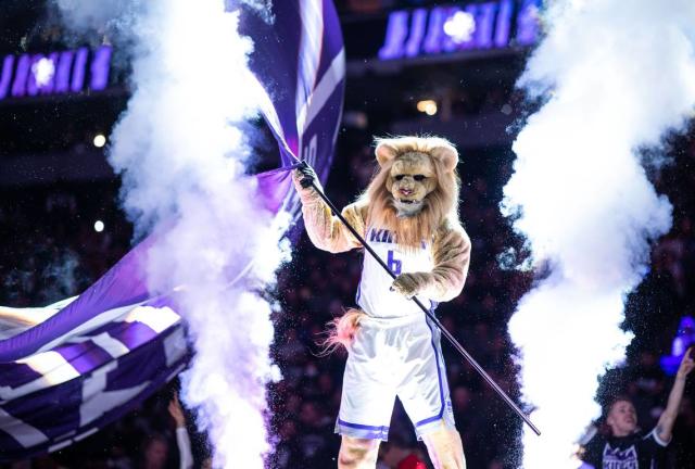 Mascot soccer is the new Soccer, and Slamson is its king