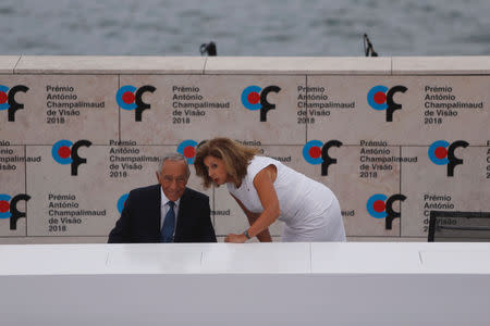 Portugal's President Marcelo Rebelo de Sousa and Chairman of the Champalimaud Foundation Leonor Beleza during the 2018 Antonio Champalimaud Vision Awards ceremony at Champalimaud Foundation in Lisbon, Portugal September 4, 2018. REUTERS/Pedro Nunes