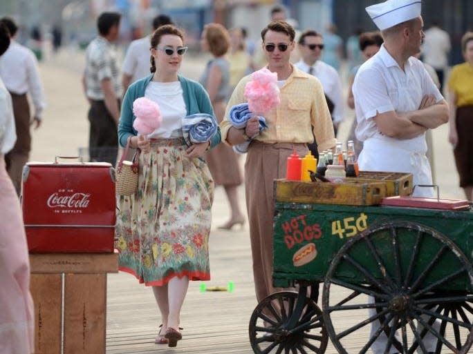 brooklyn 1950s coney island saoirse ronan