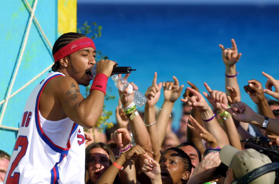 Ludacris performs during MTV Spring Break 2002 on the beach at the Grand Oasis Hotel in Cancun, Mexico.&nbsp;