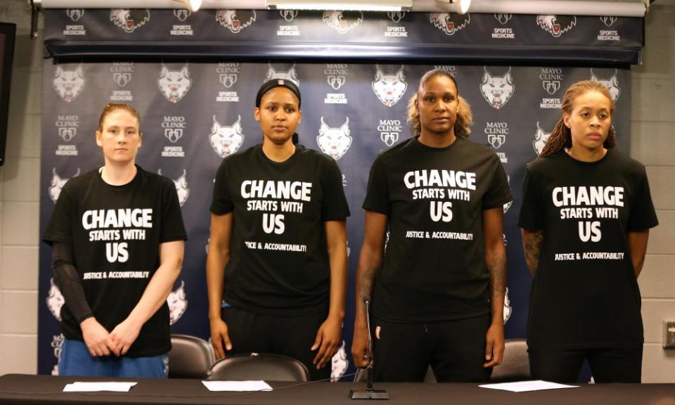 Maya Moore and other Minnesota Lynx team mates protesting