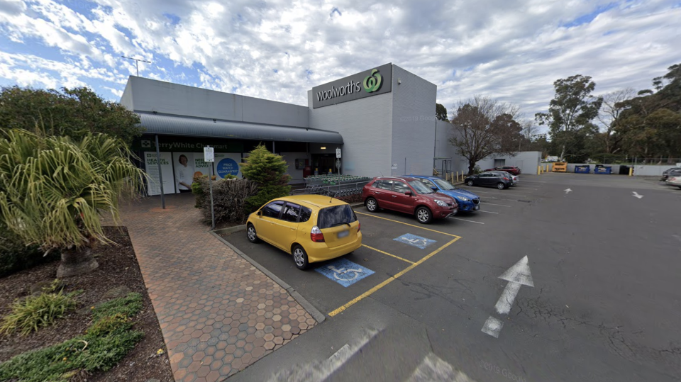 A Google Maps image of the Woolworths store in Croydon, Victoria.