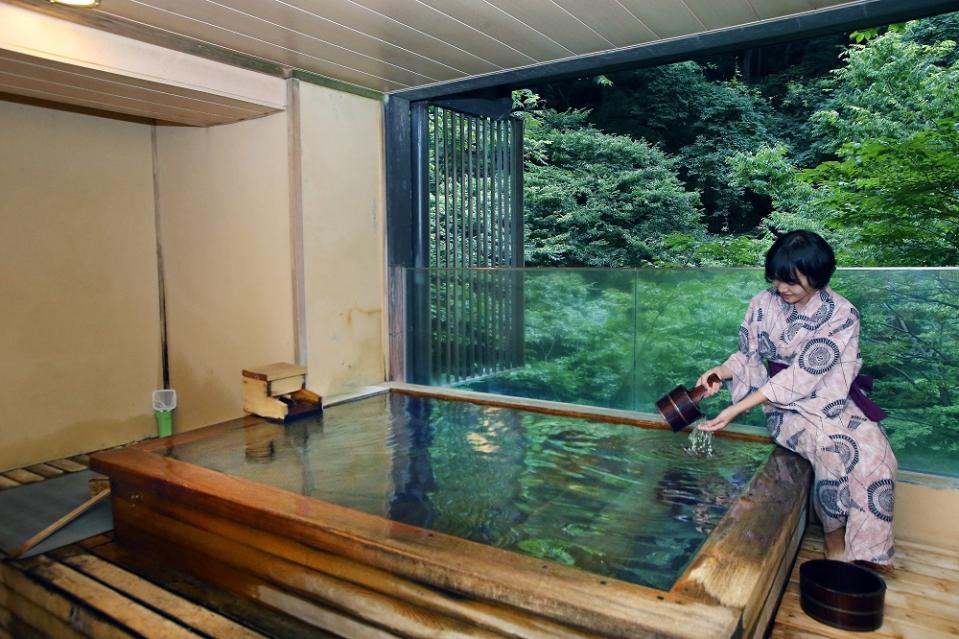 會津東山溫泉「原瀧」有個人湯屋可租借。 圖／吉利魚多媒體 提供