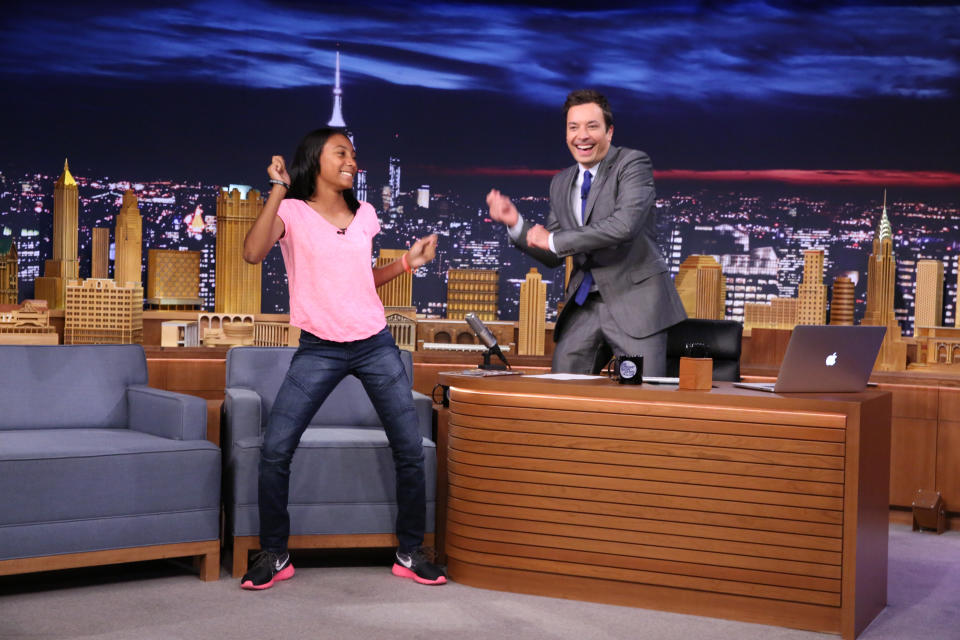 THE TONIGHT SHOW STARRING JIMMY FALLON -- Episode 0118 -- Pictured: (l-r) Athlete Mo'ne Davis during an interview with host Jimmy Fallon on September 5, 2014 -- (Photo by: Douglas Gorenstein/NBC/NBCU Photo Bank via Getty Images)