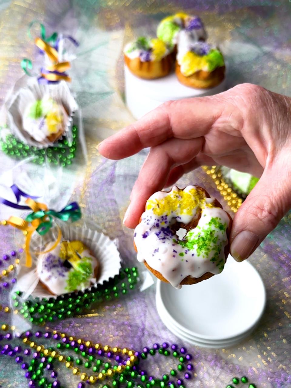 The dough for mini king cakes can be made in a bread machine.
