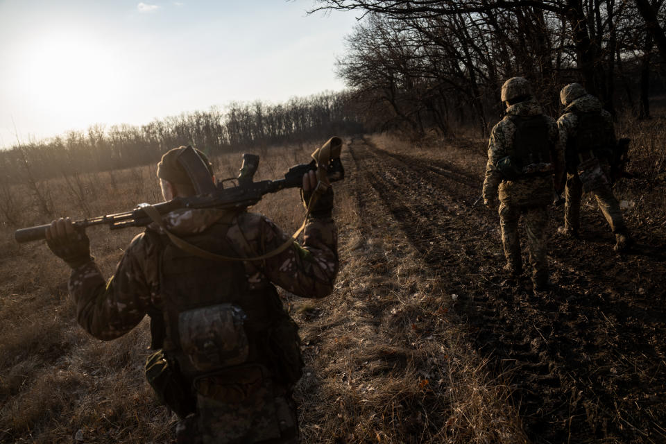 BAKHMUT, UKRAINE - MARCH 10: Ukrainian servicemen from 24th brigade are seen along the frontline south of Bakhmut near New York, Ukraine on March 10, 2023. (Photo by Wolfgang  Schwan/Anadolu Agency via Getty Images)