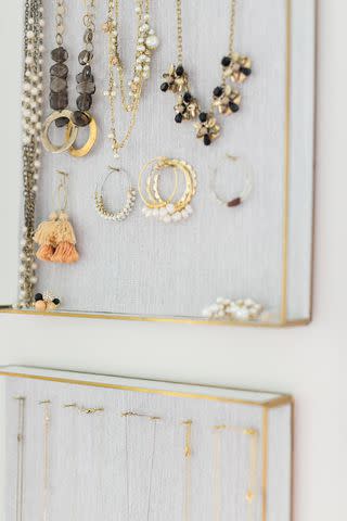 11 Ways to Organize Earrings for Easy Access