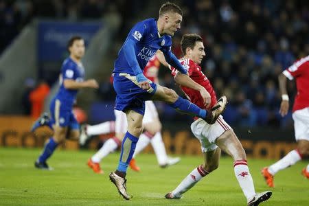 Football - Leicester City v Manchester United - Barclays Premier League - King Power Stadium - 28/11/15 Jamie Vardy scores the first goal for Leicester City and breaks a record after scoring in eleven consecutive Premier League games Action Images via Reuters / John Sibley Livepic