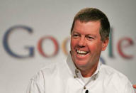 <p>Scott McNealy fue uno de los fundadores de Sun Microsystems, empresa dedicada a la venta de componentes electrónicos que fue adquirida en 2010 por Oracle por más de 7.000 millones de dólares. Es graduado en Económicas por la Universidad de Harvard. (Foto: John Todt / Reuters). </p>