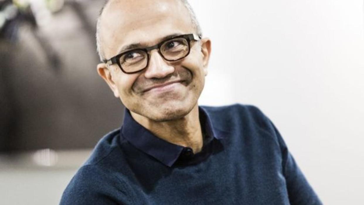  Microsoft CEO Satya Nadella Smiling. 