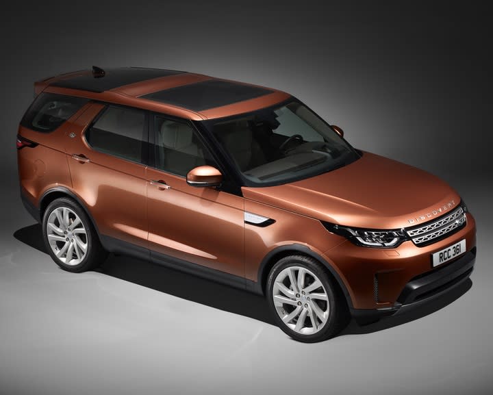 2017 Land Rover Discovery photo