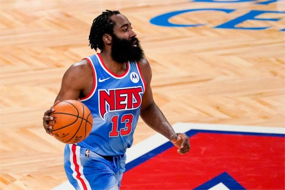 NBA／哈登為轉隊拚了？他1句幽默自嘲「激瘦練球照」大腿肌全炸出