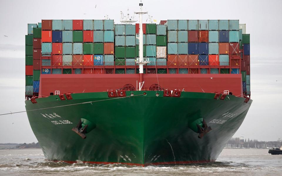 When it comes to income funds, look beyond the identical supertankers -  Simon Dawson/Bloomberg
