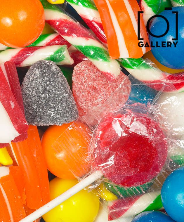 GALLERY: 11 Weird Things Sugar Does To Your Body