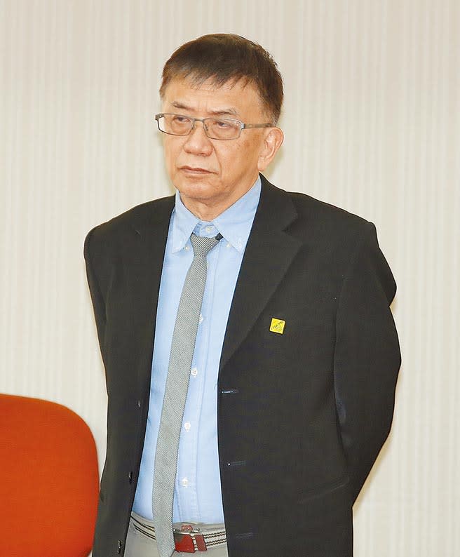 針對台鐵太魯閣號出軌意外，運安會主委楊宏智8日在立法院透露，已掌握工程車卡在草叢時關鍵錄音對話，那個時間點現場確實有2人。（姚志平攝）