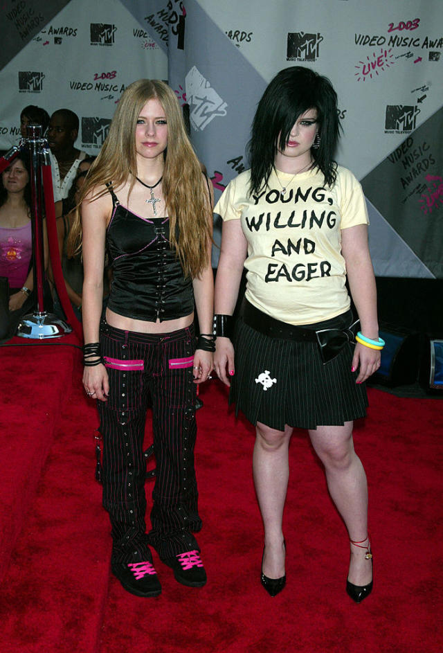 19 Red Carpet Photos That Perfectly Display How Crazy The Early 2000s Were