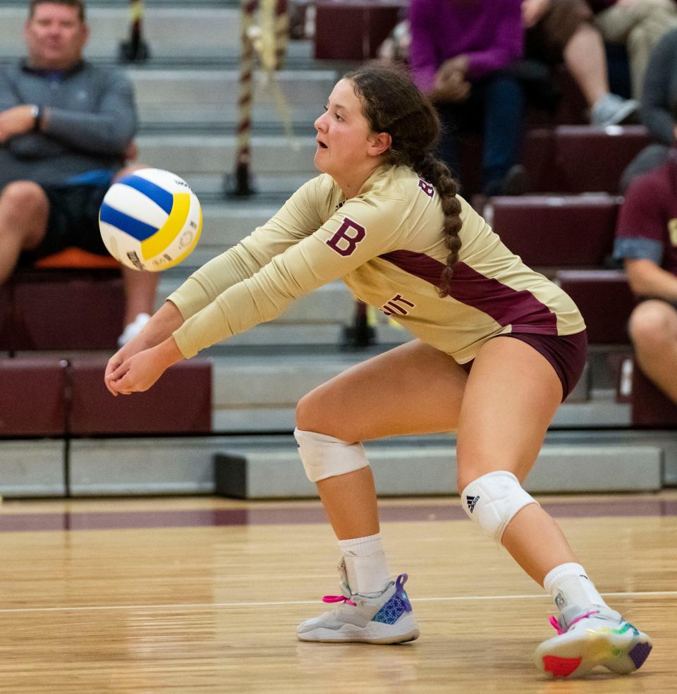 Brebeuf Jesuit Lexi Gin (1) hits the ball Tuesday, September 13, 2022, at Brebeuf Jesuit Preparatory School in Indianapolis. 