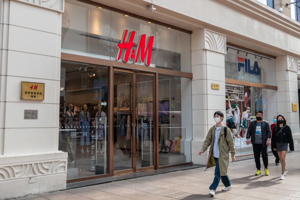 H&M目前內地擁有約400間分店。