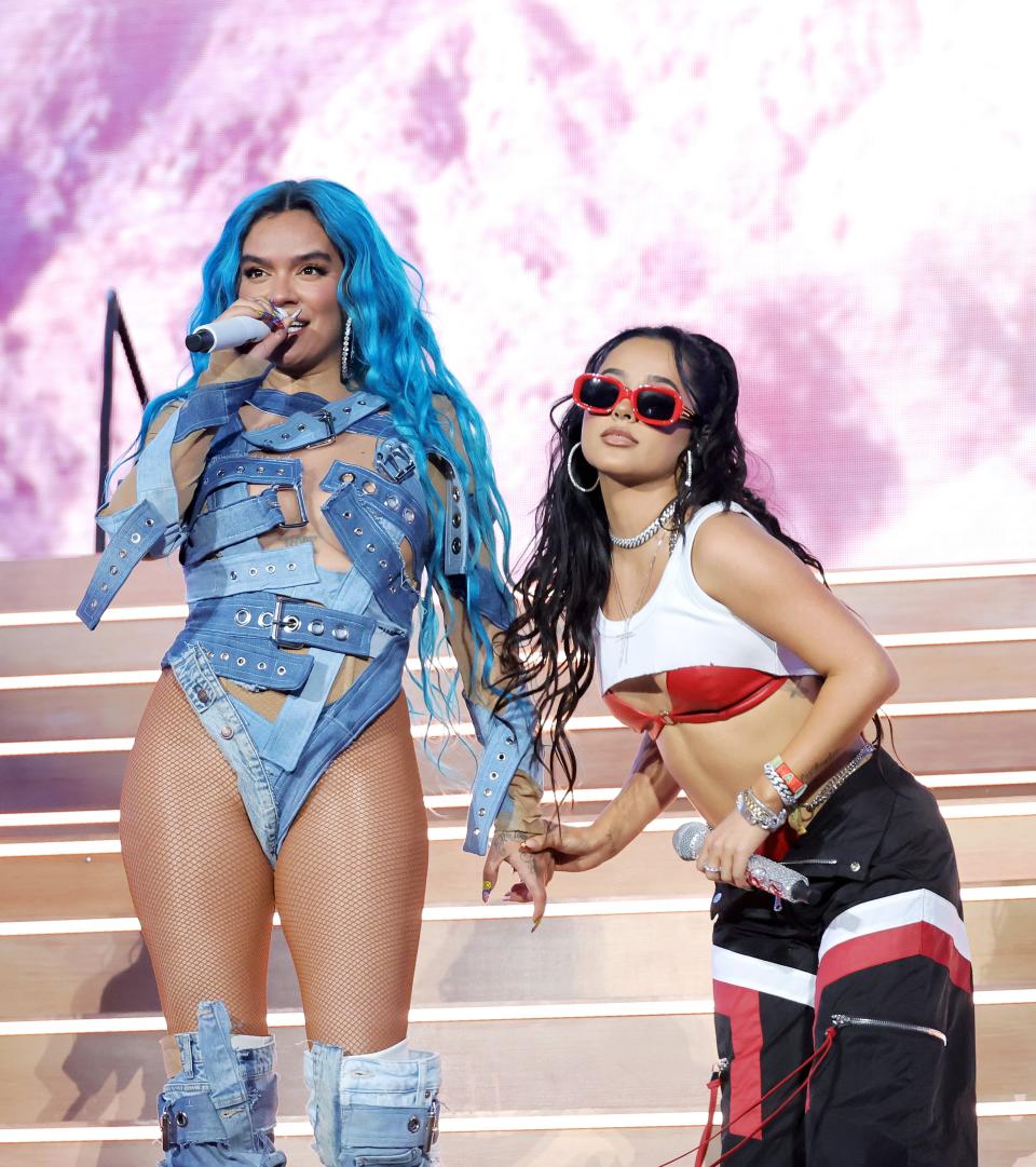 INDIO, CALIFORNIA - APRIL 17: (L-R) Karol G and Becky G perform onstage at the Coachella Stage during the 2022 Coachella Valley Music And Arts Festival on April 17, 2022 in Indio, California. (Photo by Kevin Winter/Getty Images for Coachella) ORG XMIT: 775776711 ORIG FILE ID: 1392054762