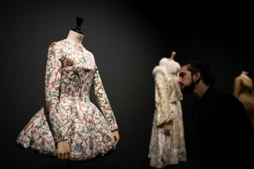 Leandro Cano's white tutu-shaped dress with flower prints -- as once worn by Lady Gaga -- takes inspiration from the reign of King Felipe III