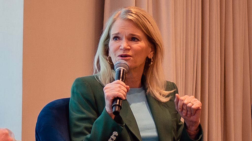  Martha Raddatz of ABC News at the Business of TV News conference . 