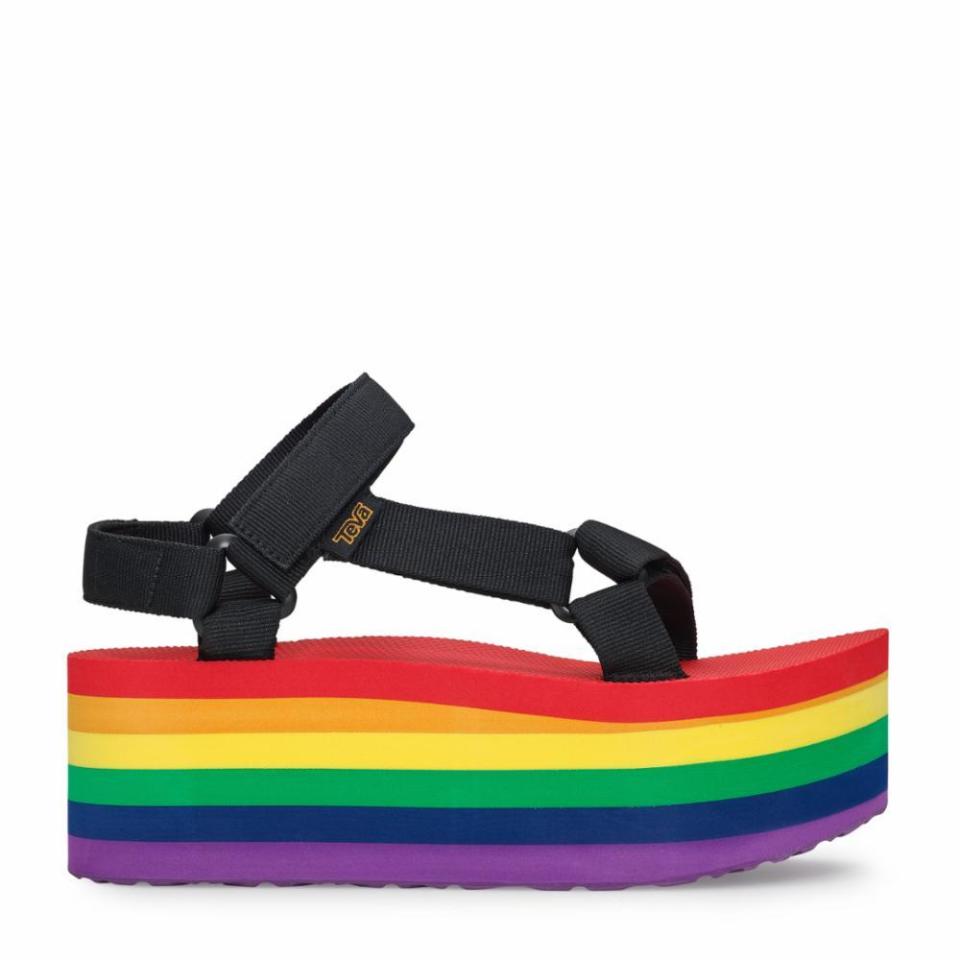 TEVA FLATFORM UNIVERSAL PRIDE BLACK/ RAINBOW