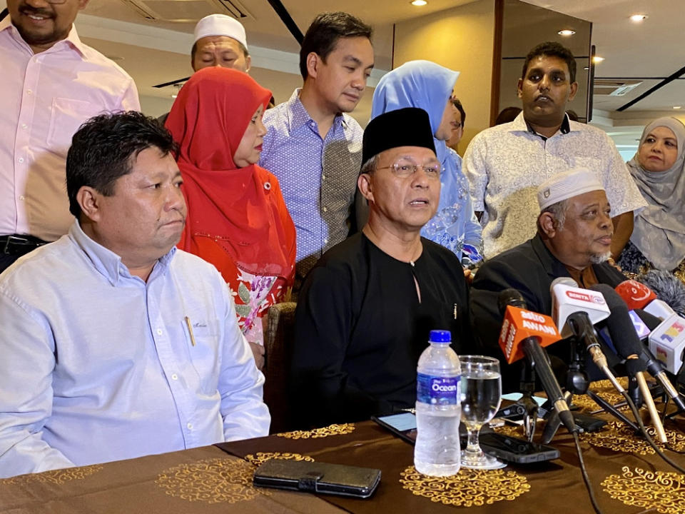 Newly-minted Johor Mentri Besar Datuk Hasni Mohammad (centre) said state ruler Sultan Ibrahim Iskandar had used his prerogative under the Johor State Constitution 1895 to appoint him as the mentri besar. — Picture by Ben Tan