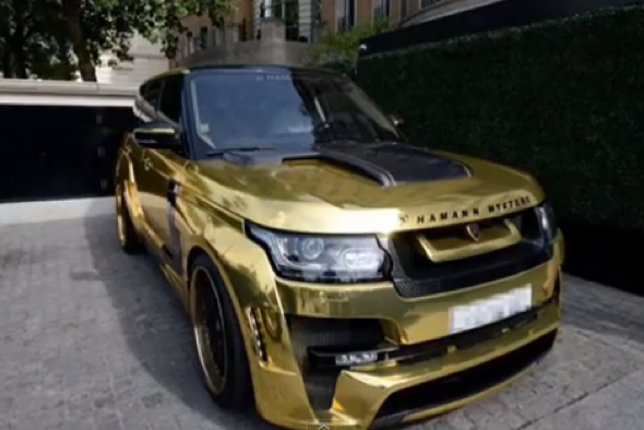 Saudi tourist brings gold Range Rover over for London holiday