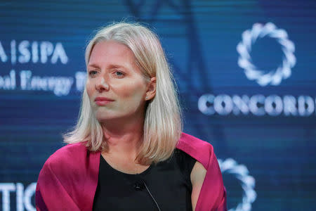 FILE PHOTO: Catherine McKenna, Minister of Environment and Climate Change in Canada, answers a question during the Concordia Summit in Manhattan, New York, U.S., September 19, 2017. REUTERS/Jeenah Moon