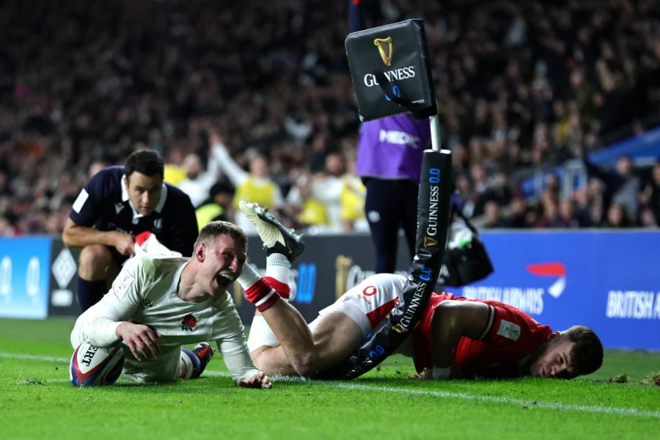 Fraser Dingwall scored late on to help England to victory (Getty)