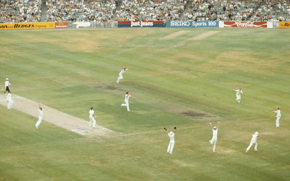 England celebrate their three-run win in Melbourne. - GETTY IMAGES