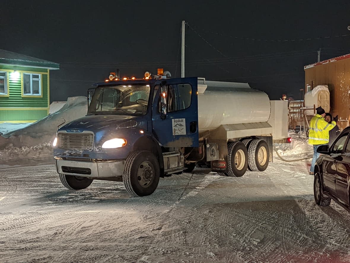 City of Iqaluit staff delivered clean water to the Elders' Qammaq on Monday, Jan. 17. On Wednesday, the Nunavut government issued a boil water advisory for the city. (Steve Silva/CBC - image credit)