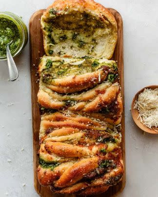 Pesto Pull-Apart Bread